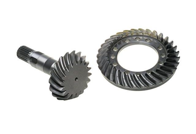 Wałek atakujący do Komatsu WB93R–2 / WB97R-2 / WB97S-2 - OEM